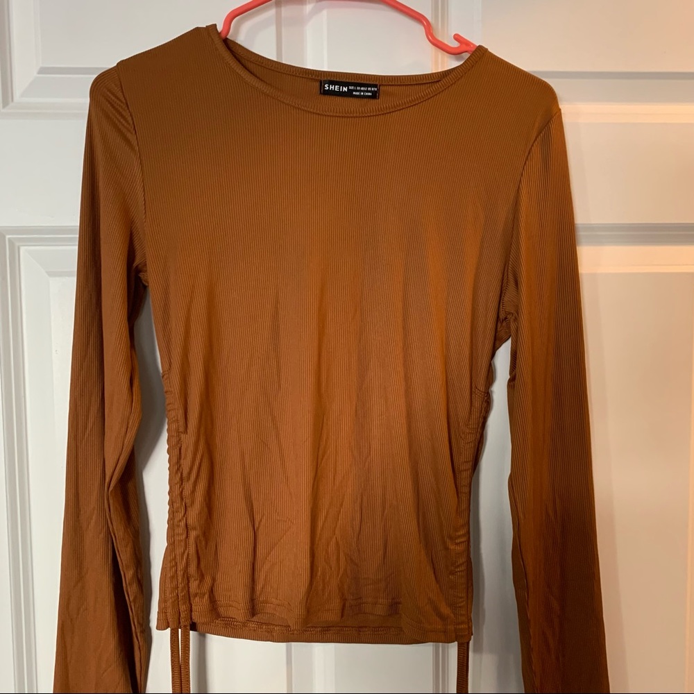 Rust Ruched Drawstring Longsleeve Tee - Picture 3 of 6